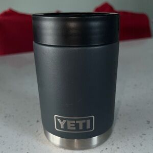 Yeti Can Cooler